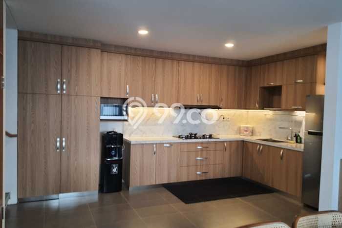 Ready to Use! Luxury House LT 395m2 Desain Elegan di Dago Pakar Ready to Use! Luxury House LT 395m2 Desain Elegan di Dago Pakar