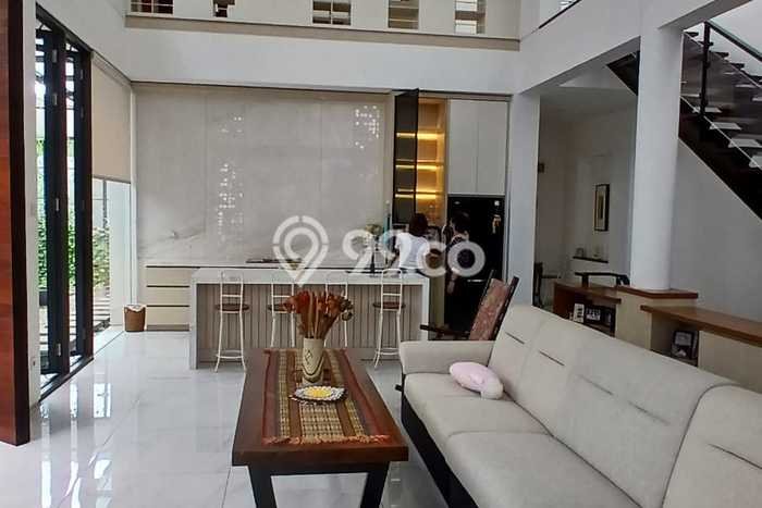 Hunian Mewah Dijual LT 242m2 di Babakan Ciparay, Bandung Hunian Mewah Dijual LT 242m2 di Babakan Ciparay, Bandung