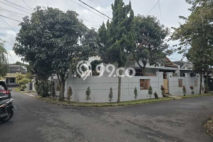 Dijual Rumah 6 Kamar Lokasi Ideal Nyaman dan Strategis di Cimahi Utara Dijual Rumah 6 Kamar Lokasi Ideal Nyaman dan Strategis di Cimahi Utara