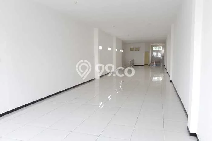 Ruko disewakan lokasi strategis Sambikerep Surabaya 350m2 Ruko disewakan lokasi strategis Sambikerep Surabaya 350m2