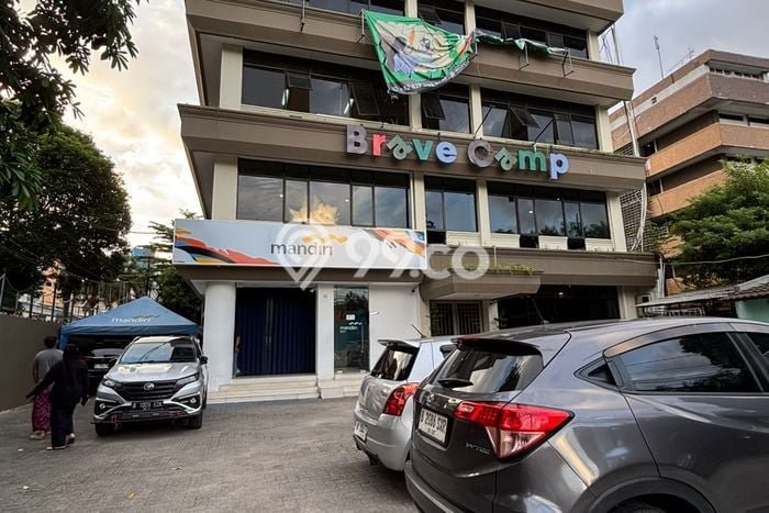 Kantor untuk Disewa di Pusat Jakarta Timur Luas Bangunan 1500m2 Kantor untuk Disewa di Pusat Jakarta Timur Luas Bangunan 1500m2