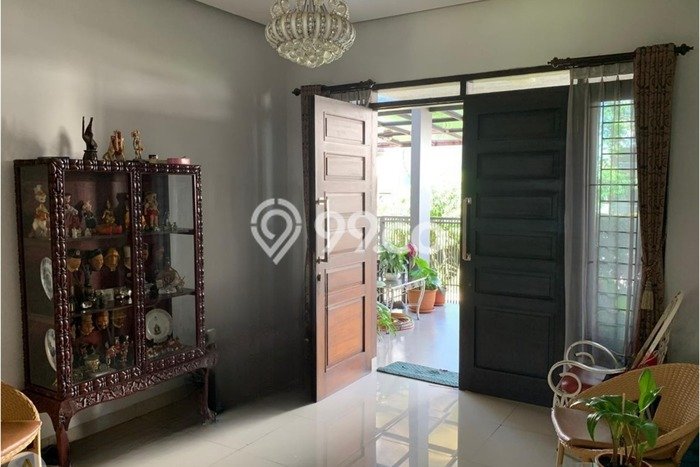 Rumah Siap Huni LT 399m2m² / LB 250m2m² di Kawasan Komersial , Bandung Rumah Siap Huni LT 399m2m² / LB 250m2m² di Kawasan Komersial , Bandung