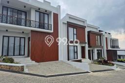 PENAWARAN TERBAIK! Rumah Strategis area , LT 98m2m² Bangunan 80m2m² PENAWARAN TERBAIK! Rumah Strategis area , LT 98m2m² Bangunan 80m2m²