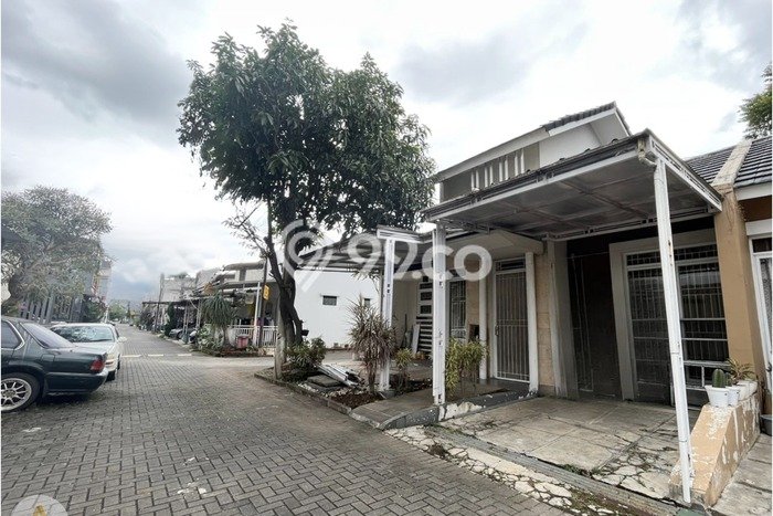 Dijual Rumah Eksklusif 2 KT di Soekarno Hatta, Bandung Dijual Rumah Eksklusif 2 KT di Soekarno Hatta, Bandung