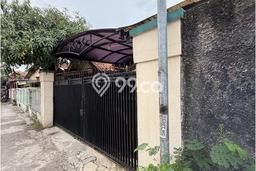 Rumah di Arcamanik, Bandung, LT 170m2m² LB 120m2m² Rumah di Arcamanik, Bandung, LT 170m2m² LB 120m2m²