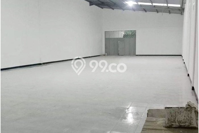 INVESTASI CERDAS! Gudang Kawasan Kutawaringin, Luas 700m², Akses Mainroad INVESTASI CERDAS! Gudang Kawasan Kutawaringin, Luas 700m², Akses Mainroad