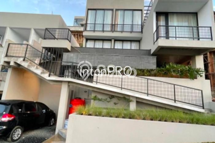 Rumah Elit Modern Siap Huni di Dago Pakar Bandung Rumah Elit Modern Siap Huni di Dago Pakar Bandung