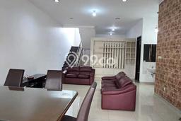 Lokasi terbaik! Rumah siap huni disewakan di Batununggal LB 240m2 Lokasi terbaik! Rumah siap huni disewakan di Batununggal LB 240m2