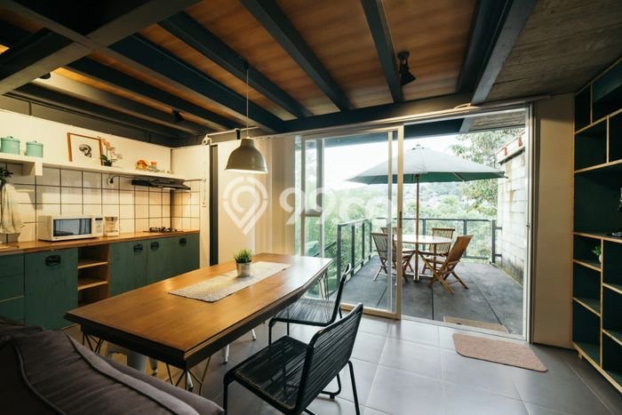 Vila di , Area 185m2m², Akses ke Pusat Kota Vila di , Area 185m2m², Akses ke Pusat Kota