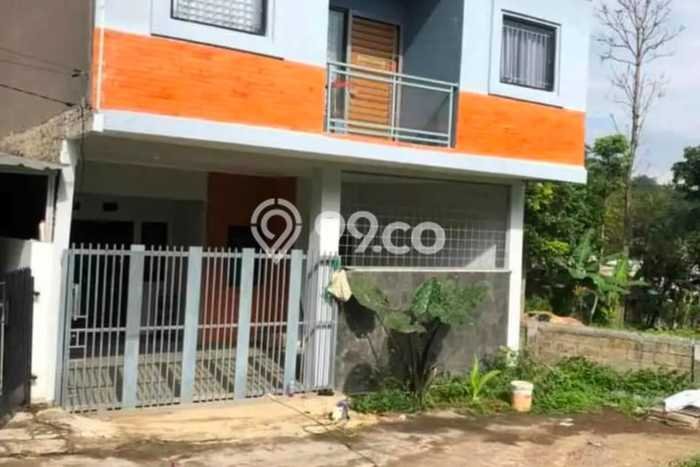 Dijual Cepat Rumah Favorit Siap Huni LB 100m2 di Mandalajati, Bandung Dijual Cepat Rumah Favorit Siap Huni LB 100m2 di Mandalajati, Bandung