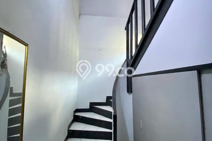 Ruko Dijual di Bandung LT 140m2 & LB 250m2 Lokasi Terbaik! Ruko Dijual di Bandung LT 140m2 & LB 250m2 Lokasi Terbaik!