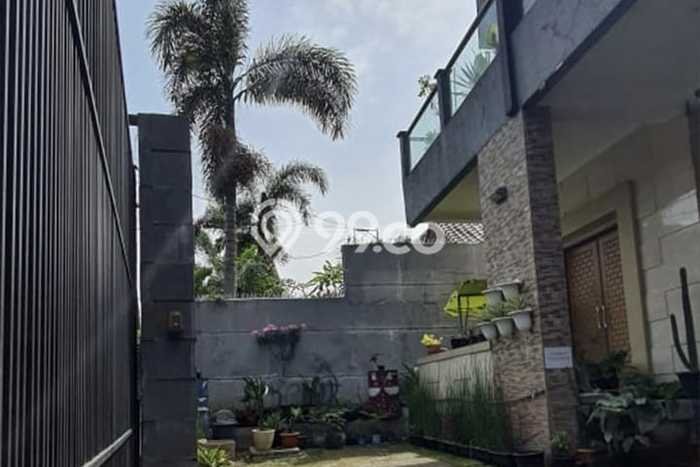 For Sale! Premium House LT 387m2 Desain Elegan di Setra Sari For Sale! Premium House LT 387m2 Desain Elegan di Setra Sari