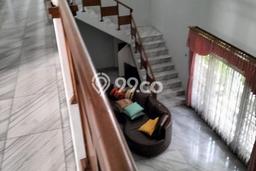 Rumah Luxury Modern Tanpa Renovasi di Surya Sumantri Bandung Rumah Luxury Modern Tanpa Renovasi di Surya Sumantri Bandung