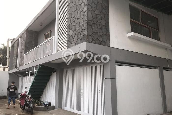 Unit Gudang Disewakan di Moch Toha di Area Ramai & Strategis Unit Gudang Disewakan di Moch Toha di Area Ramai & Strategis