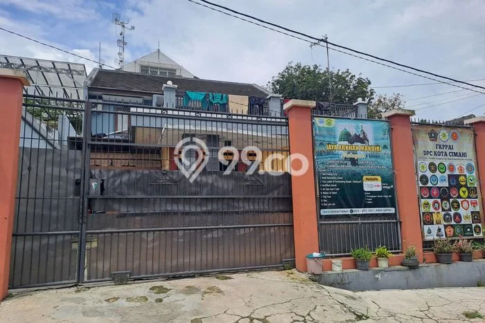 Rumah Modern Minimalis 4 Kamar Bisa Langsung Pindah di Cimahi Utara Rumah Modern Minimalis 4 Kamar Bisa Langsung Pindah di Cimahi Utara
