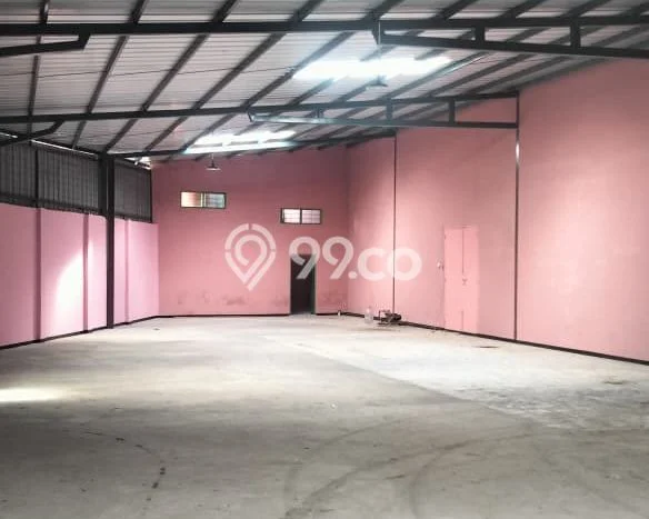 Disewakan Gudang di Kawasan Ramai Kopo Luas 435m2 Disewakan Gudang di Kawasan Ramai Kopo Luas 435m2