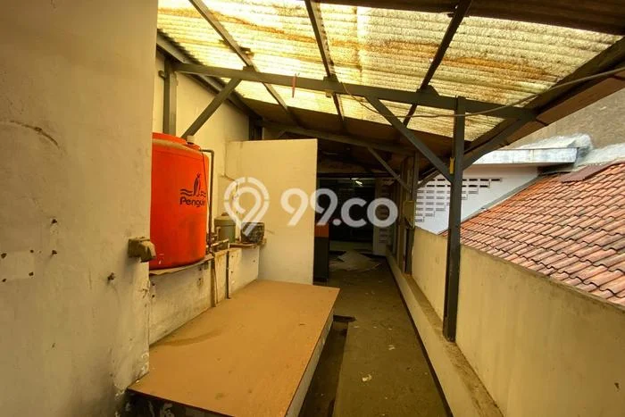 Ruko Dijual di Bandung LT 140m2 & LB 250m2 Lokasi Terbaik! Ruko Dijual di Bandung LT 140m2 & LB 250m2 Lokasi Terbaik!