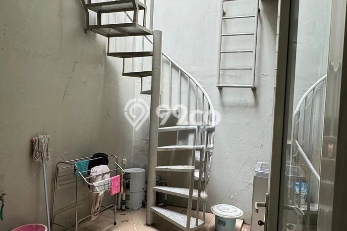 Dijual Hunian Rumah Terawat 3 Kamar di Cibubur, Jakarta Timur Dijual Hunian Rumah Terawat 3 Kamar di Cibubur, Jakarta Timur