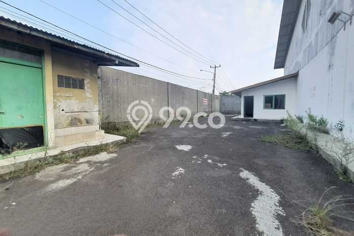 Gudang Kawasan Bisnis di Caringin, Luas 900m², Siap Operasional Gudang Kawasan Bisnis di Caringin, Luas 900m², Siap Operasional