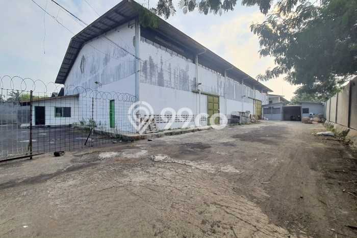 Gudang Kawasan Bisnis di Caringin, Luas 900m², Siap Operasional Gudang Kawasan Bisnis di Caringin, Luas 900m², Siap Operasional