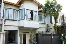 Rumah Eksklusif Dijual LT 145m2 di Tebet, Jakarta Selatan Rumah Eksklusif Dijual LT 145m2 di Tebet, Jakarta Selatan