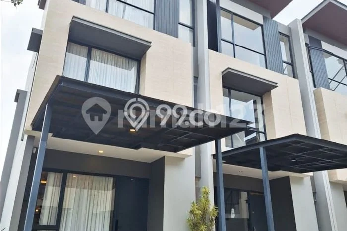 Rumah kawasan Pegadungan, 4 KT, View Kota, LT 72m² LB 216m² Rumah kawasan Pegadungan, 4 KT, View Kota, LT 72m² LB 216m²
