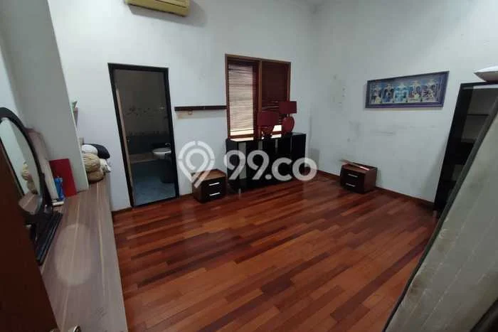 Disewakan! Rumah 5 Kamar Tidur &
4 Kamar Mandi di Cengkareng Barat, Jakarta Barat Disewakan! Rumah 5 Kamar Tidur &
4 Kamar Mandi di Cengkareng Barat, Jakarta Barat