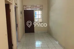 Disewakan! Rumah 4 Kamar Tidur &
2 Kamar Mandi di Pegadungan, Jakarta Barat Disewakan! Rumah 4 Kamar Tidur &
2 Kamar Mandi di Pegadungan, Jakarta Barat