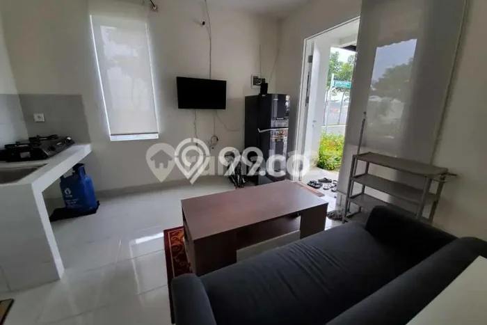 Disewakan! Rumah 3 Kamar Tidur &
2 Kamar Mandi di Gading Serpong, Tangerang Disewakan! Rumah 3 Kamar Tidur &
2 Kamar Mandi di Gading Serpong, Tangerang