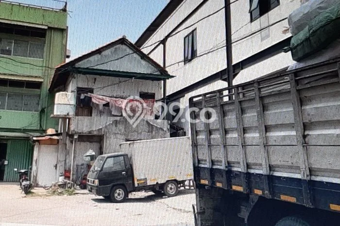 Gudang Dijual di Jakarta Barat LT 1299m2 & LB 975m2 Lokasi Terbaik! Gudang Dijual di Jakarta Barat LT 1299m2 & LB 975m2 Lokasi Terbaik!