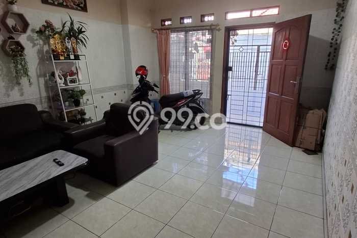 For Sale Rumah 4 Kamar Lokasi Ideal Bagus dan Strategis di Andir For Sale Rumah 4 Kamar Lokasi Ideal Bagus dan Strategis di Andir