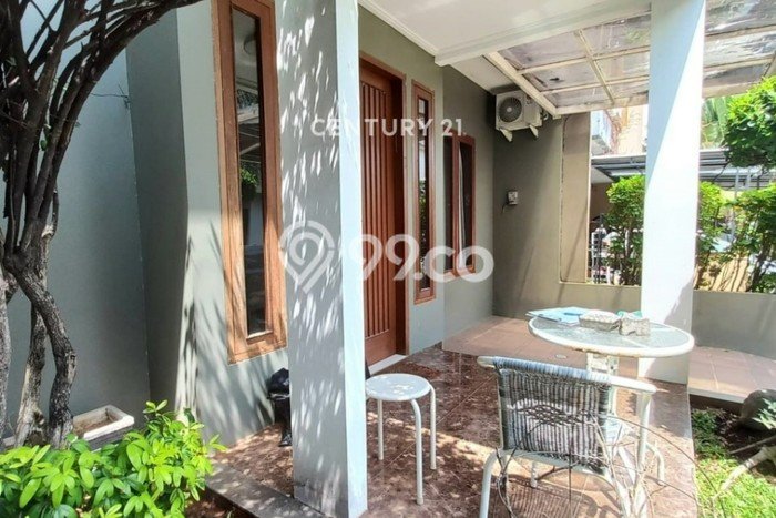 Rumah Elit LB 136m2 Siap Pakai Desain Elegan di Bintaro, Tangerang Selatan Rumah Elit LB 136m2 Siap Pakai Desain Elegan di Bintaro, Tangerang Selatan