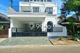 Rumah Elit LB 363m2 Siap Huni Desain Elegan di Bintaro, Tangerang Selatan Rumah Elit LB 363m2 Siap Huni Desain Elegan di Bintaro, Tangerang Selatan
