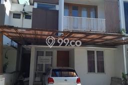 Rumah Minimalis LT 105m² Siap Huni di Bintaro, Dekat Pusat Perbelanjaan, Tangerang Selatan Rumah Minimalis LT 105m² Siap Huni di Bintaro, Dekat Pusat Perbelanjaan, Tangerang Selatan
