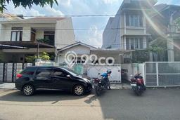 For Sale! Luxury House LT 121m2 Desain Modern di Cipete For Sale! Luxury House LT 121m2 Desain Modern di Cipete