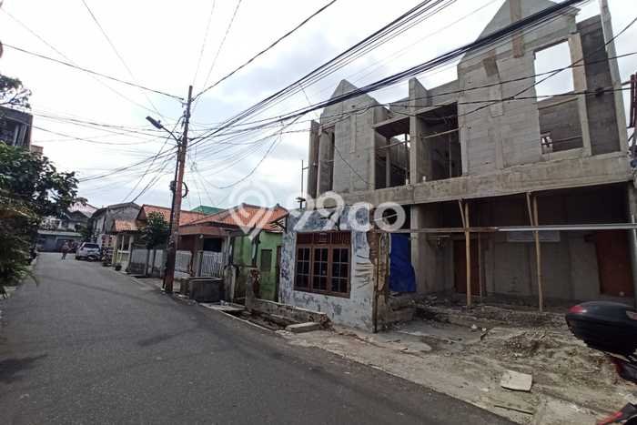 For Sale! Luxury House LT 87m2 Desain Modern di Cipinang For Sale! Luxury House LT 87m2 Desain Modern di Cipinang