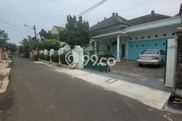 Dijual Rumah Luas Megah Dengan View Eksklusif di Pondok Kelapa, Jakarta Timur Dijual Rumah Luas Megah Dengan View Eksklusif di Pondok Kelapa, Jakarta Timur