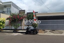 Ready to Use! Premium House LT 363m2 Desain Elegan di Pulogebang Ready to Use! Premium House LT 363m2 Desain Elegan di Pulogebang