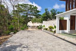Tanah Dijual di Badung Seluas 900m2 Strategis Tanah Dijual di Badung Seluas 900m2 Strategis