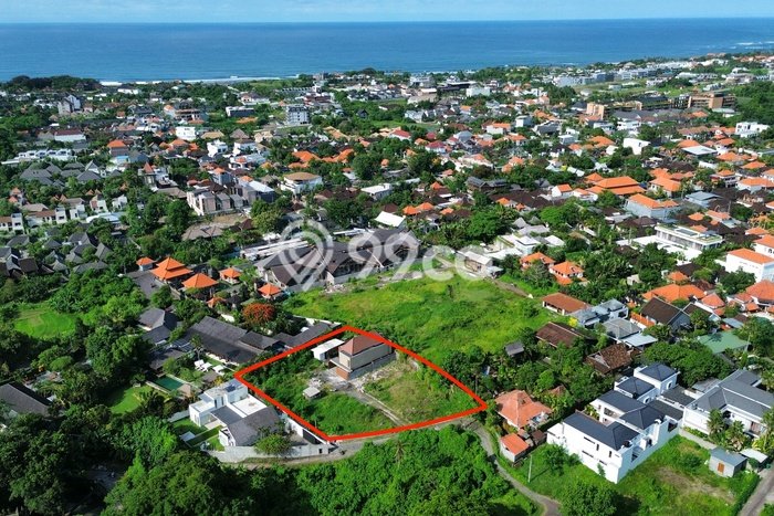 Dijual Tanah Lokasi Pererenan, Badung Seluas 2130m2 Dijual Tanah Lokasi Pererenan, Badung Seluas 2130m2