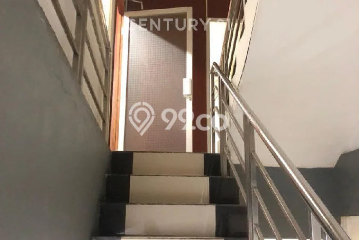 Unit Ruko Dijual di Pasar Rebo Jakarta Timur Luas Tanah 74m2, Luas Bangunan 126m2 Unit Ruko Dijual di Pasar Rebo Jakarta Timur Luas Tanah 74m2, Luas Bangunan 126m2
