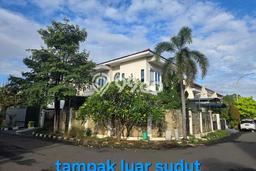 Rumah Elit Modern Tanpa Renovasi di Permata Buana Jakarta Barat Rumah Elit Modern Tanpa Renovasi di Permata Buana Jakarta Barat
