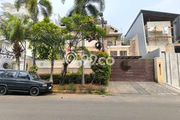 Jual Rumah Mewah Megah Dengan View Cantik di Puri Indah, Jakarta Barat Jual Rumah Mewah Megah Dengan View Cantik di Puri Indah, Jakarta Barat