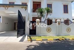 For Sale! Luxury House LT 340m2 Desain Elegan di BSD For Sale! Luxury House LT 340m2 Desain Elegan di BSD