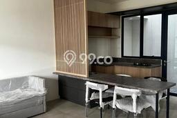Rumah Modern 4 KT di BSD City Tangerang Full Furnished Rumah Modern 4 KT di BSD City Tangerang Full Furnished