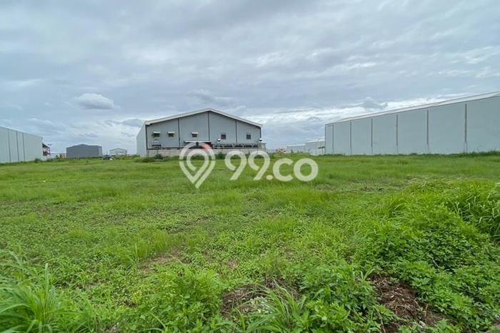 Tanah Dijual Lokasi Strategis di Tangerang dengan Luas 930m2 Tanah Dijual Lokasi Strategis di Tangerang dengan Luas 930m2