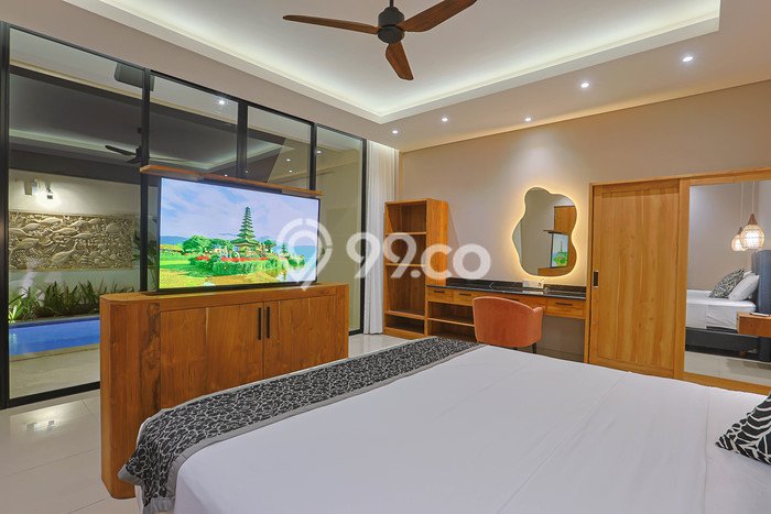 Rumah Elit LB 254m2 Siap Huni Desain Elegan di Dewi Sri, Badung Rumah Elit LB 254m2 Siap Huni Desain Elegan di Dewi Sri, Badung