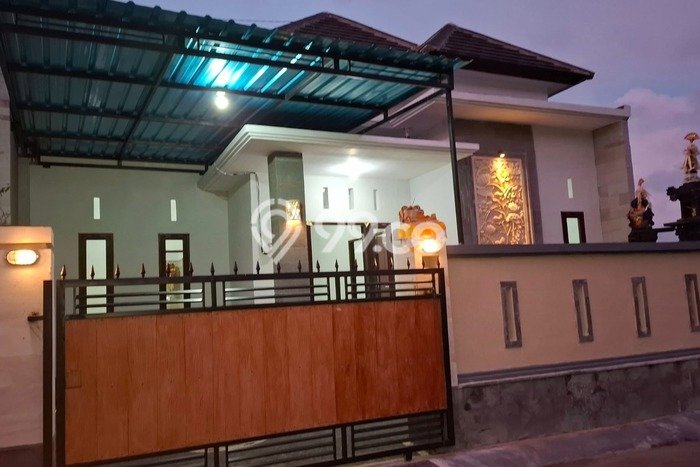 RECOMMENDED! Rumah di Mengwi, 3 KT, Lokasi Strategis, LT 90m² Bangunan 80m² RECOMMENDED! Rumah di Mengwi, 3 KT, Lokasi Strategis, LT 90m² Bangunan 80m²