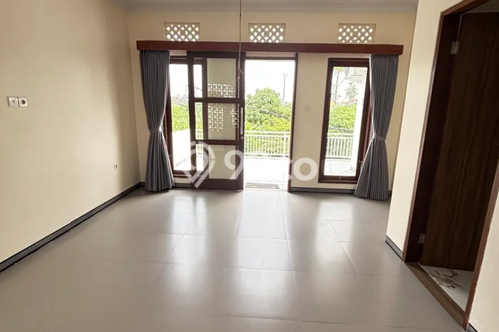 Rumah Kontrakan Badung LT 110m2 LB 150m2 Kawasan Canggu Rumah Kontrakan Badung LT 110m2 LB 150m2 Kawasan Canggu