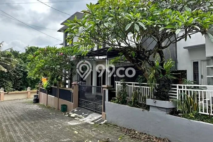 Rumah Sewa Badung LT 107m2 LB 150m2 Kawasan Dalung Rumah Sewa Badung LT 107m2 LB 150m2 Kawasan Dalung